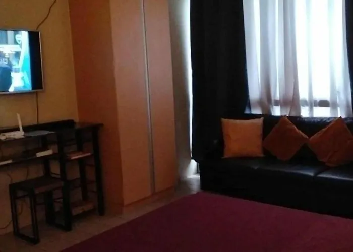 81 Newport Boulevard Across Naia T3 Airport Apartment *