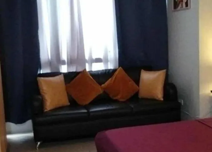 Apartment 81 Newport Boulevard Across Naia T3 Airport *